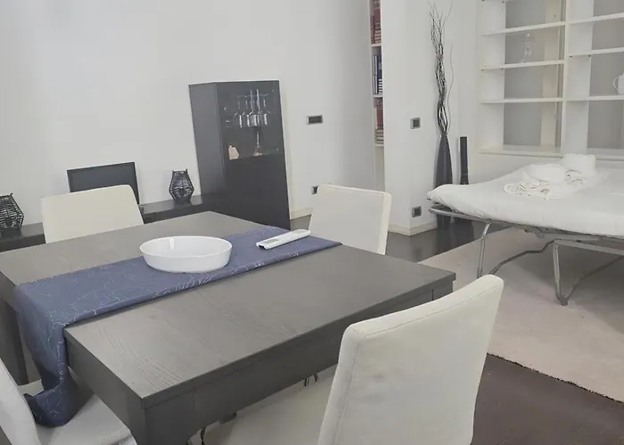 דירה The Colosseum Hideaway - The Loft רומא