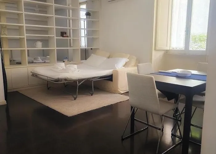 The Colosseum Hideaway - The Loft דירה